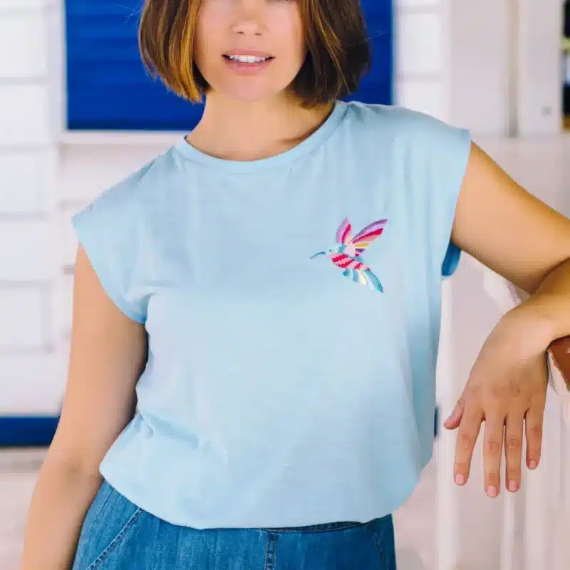 T0932 Chrissy Relaxed Tank T-Shirt - Pale Blue, Tropical Hummingbird